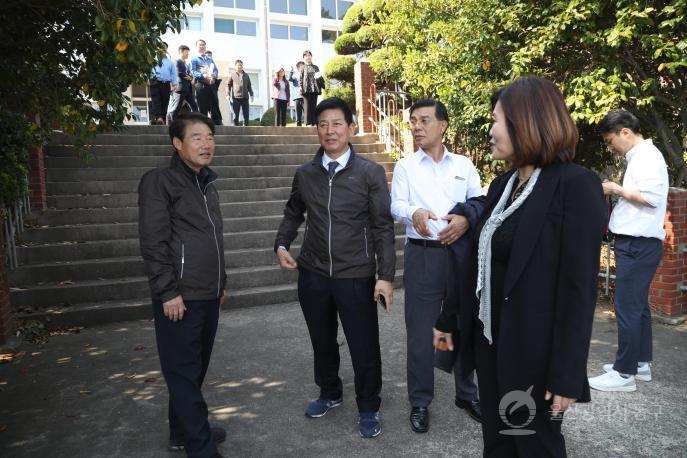 정천석 동구청장, 동구의회의원들과 주요투자사업 현장점검 의 사진