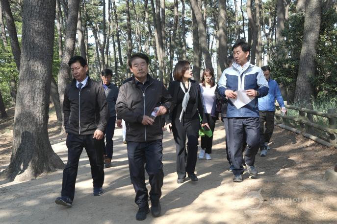 정천석 동구청장, 동구의회의원들과 주요투자사업 현장점검 의 사진