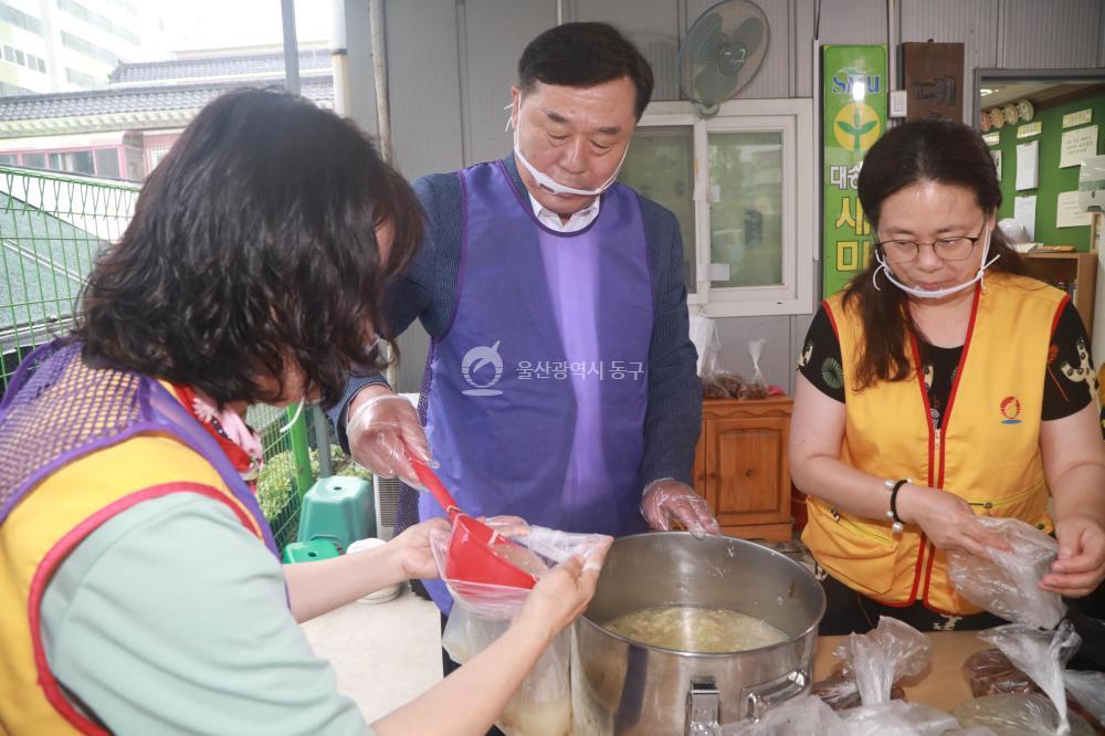 김종훈 동구청장, 푸드뱅크 봉사활동 의 사진