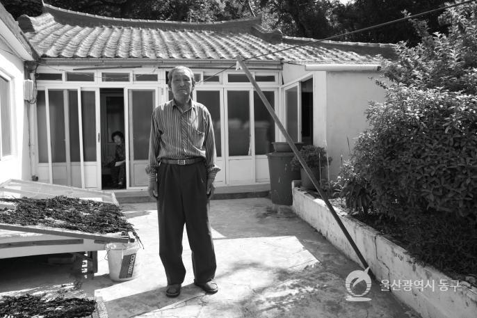 일산진마을박지석할아버지(흑백) 의 사진