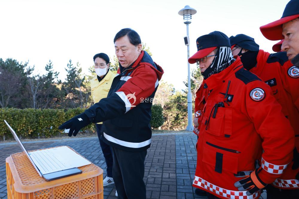 드론 활용한 산불 예방활동 현장점검