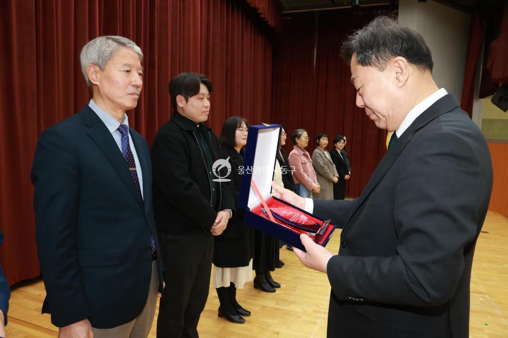 2025 종무식의 사진