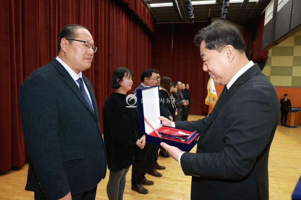 2025 종무식의 사진