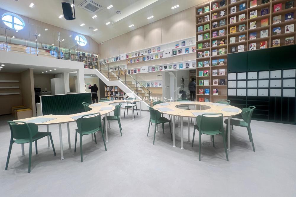 T:IM(틈) 1219 개관의 사진