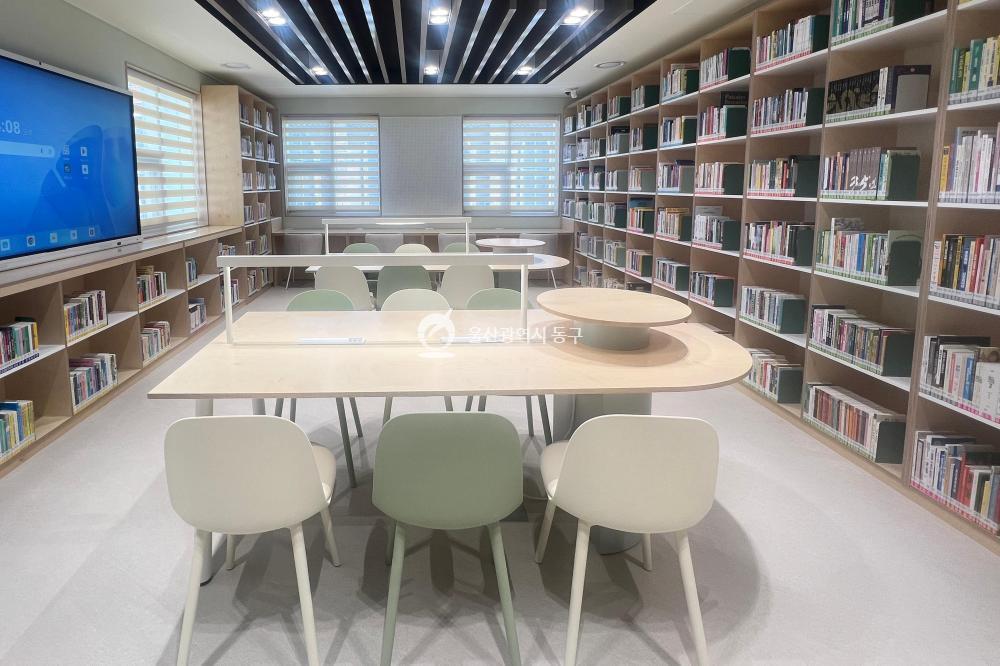 T:IM(틈) 1219 개관의 사진