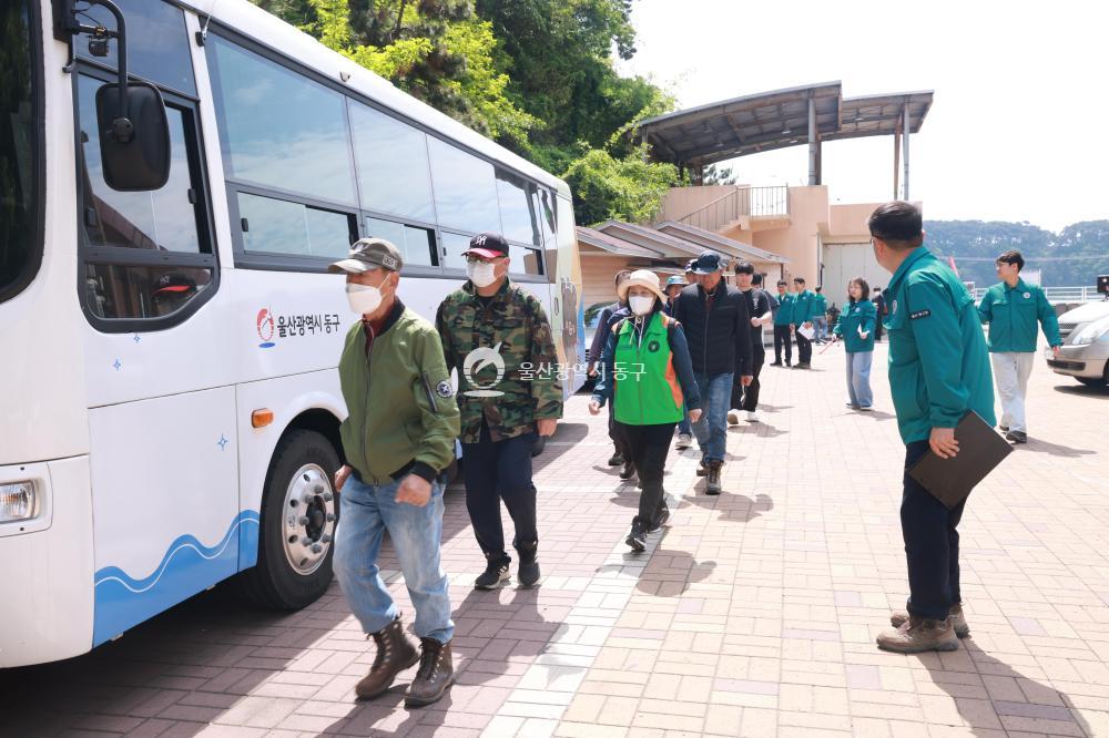 산사태 재난대비 주민 대피훈련의 사진