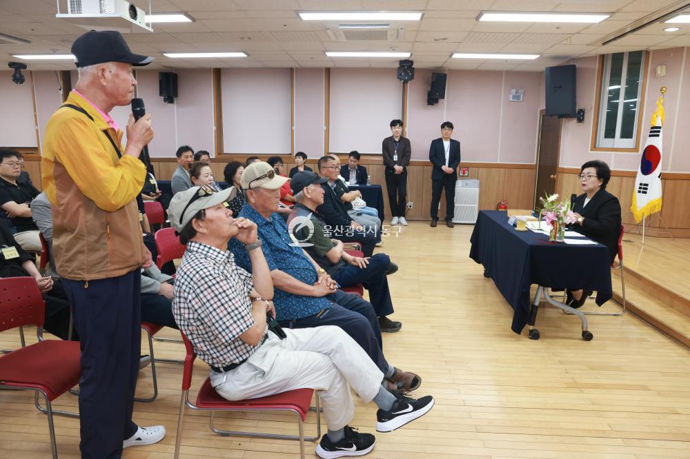천기옥 동구청장, 화정동 초도방문의 사진