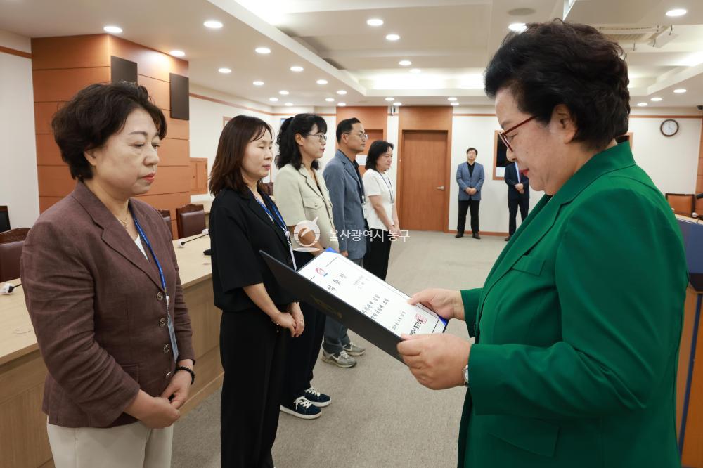 5급 이상 임용장 수여식의 사진