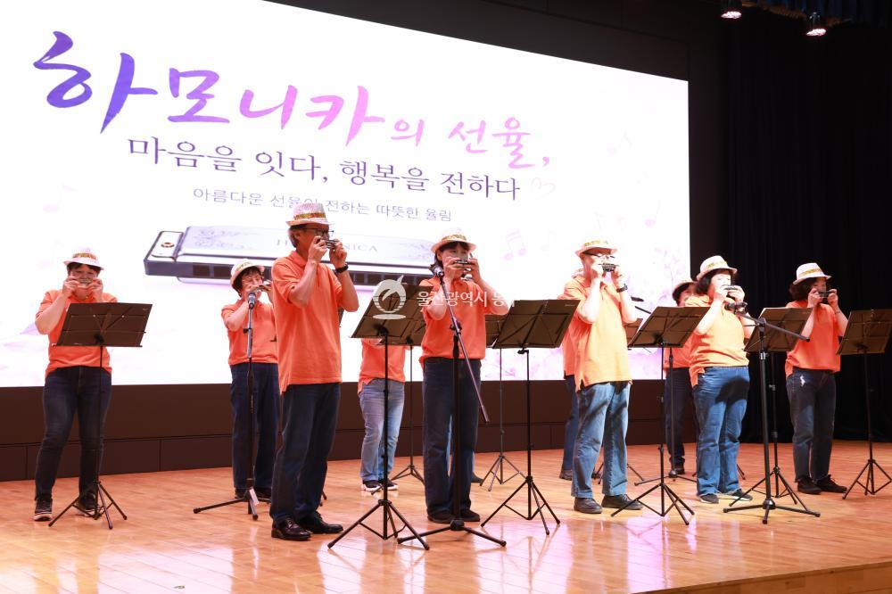주민자치센터 프로그램 경연대회의 사진