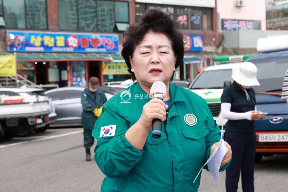 방어진활어센터 민관 합동 환경정비의 사진