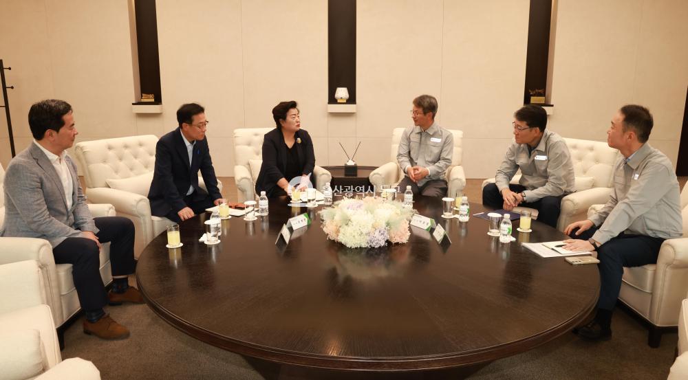 천기옥 동구청장, HD현대중공업 방문의 사진