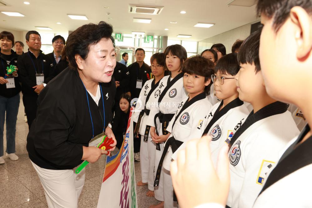제29회 시민생활체육대축전 선수단 격려방문의 사진