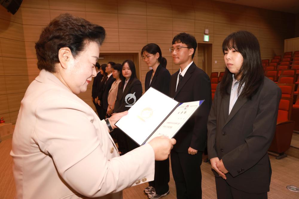6급 이하 수시인사 임용장 수여식의 사진