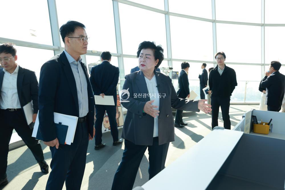 취임 100일 현장 간부회의의 사진
