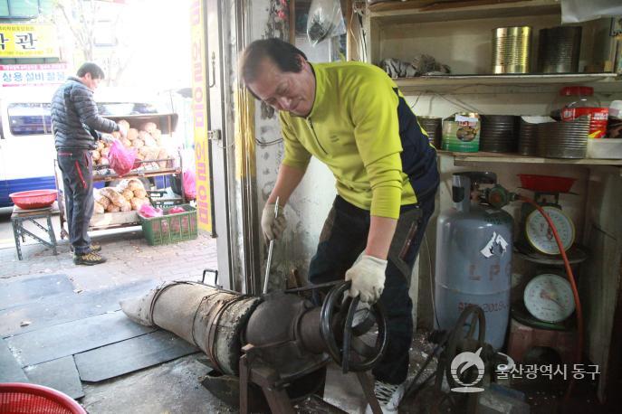 남목시장 남목강정의 사진