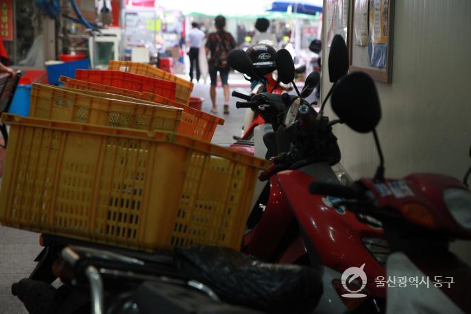동울산시장 오토바이의 사진