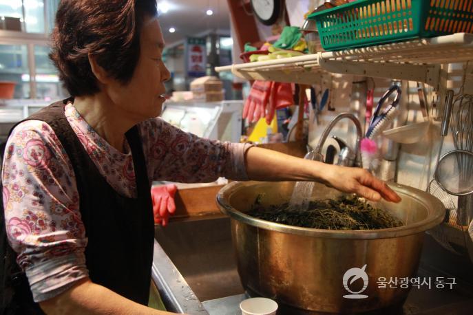 동울산시장 정원식당의 사진