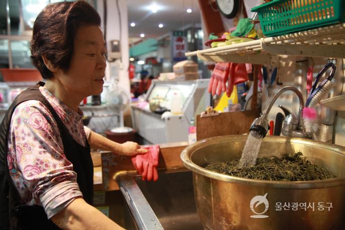 동울산시장 정원식당의 사진