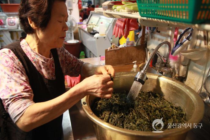 동울산시장 정원식당의 사진