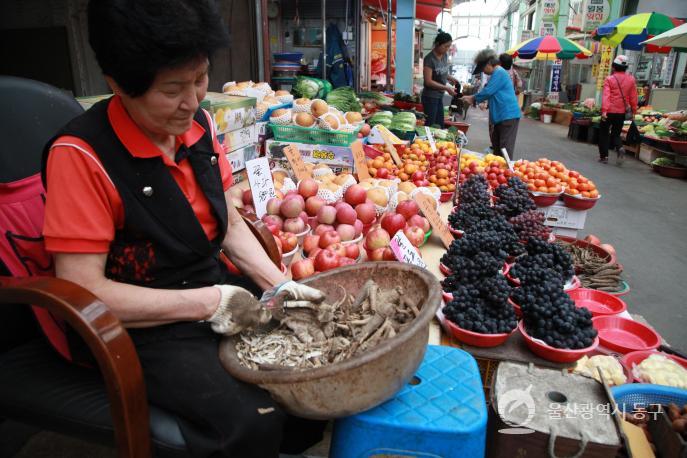 월봉시장 과일가게의 사진