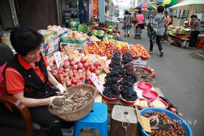 월봉시장 과일가게의 사진