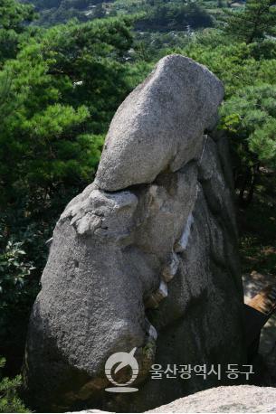 산신각바위 의 사진