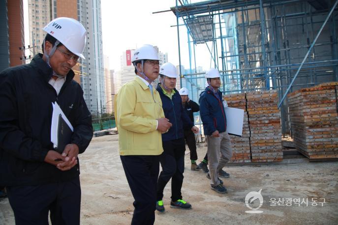 전하체육센터 건립현장방문 의 사진