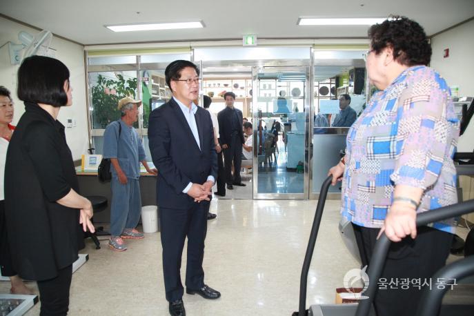 중복맞이 삼계탕 배식 봉사활동 의 사진