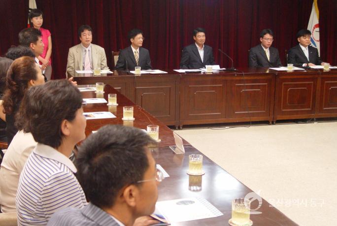 지쑤이초등학교 동구방문 의 사진