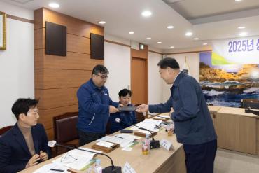 외국인주민 지원 자문위원회 정기회의의 사진