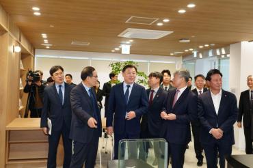 울산대학교 의과대학 아산의학관 개관식의 사진