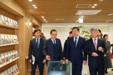울산대학교 의과대학 아산의학관 개관식의 사진