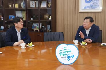 곡성군 부군수와의 환담의 사진