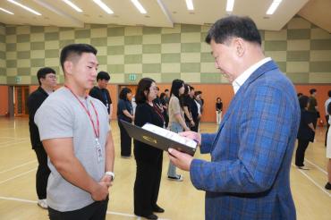 6급 이하 임용장 수여식의 사진