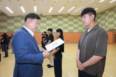 6급 이하 임용장 수여식의 사진