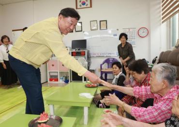 김종훈 동구청장, 산록경로당 방문의 사진