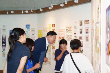 울산화정종합사회복지관 ‘나의 인생N컷’ 전시회의 사진