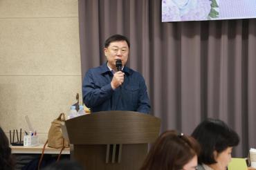 도서관 자원활동가 양성과저어 수료식의 사진