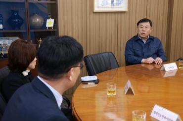 화정다함께돌봄센터 위수탁 협약식의 사진