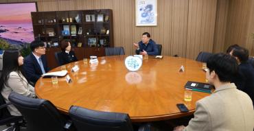 화정다함께돌봄센터 위수탁 협약식의 사진