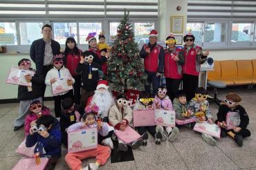 화정동 크리스마스 트리 설치