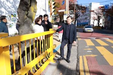 어린이보호구역 안전통학로 조성 현장점검의 사진