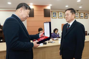 청소년 육성위원회의 사진