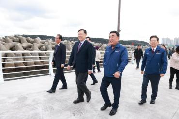 일산항 어촌신활력증진사업 준공식의 사진