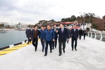 일산항 어촌신활력증진사업 준공식의 사진