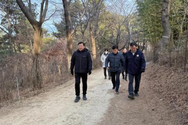 김종훈 동구청장, 염포산 테마숲길 현장방문의 사진