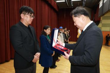 2025 종무식의 사진