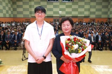 민선9기 천기옥 동구청장 취임식의 사진