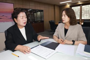 천기옥 동구청장 1호 결재의 사진