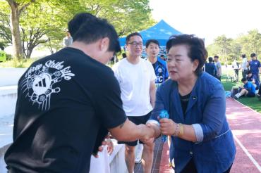 동구청장배 생활체육 축구대회의 사진